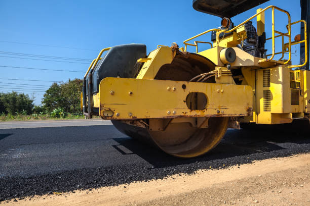 Best Driveway Paving Contractor  in Saratoga, WY
